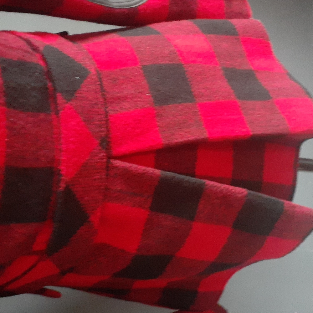 Aqua  red button down shacket XS. - Picture 7 of 14
